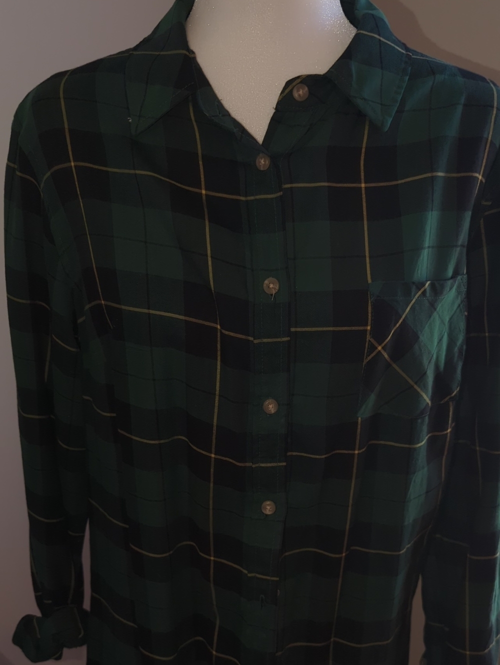 Ava & Viv Green Plaid Button-Down Shirt